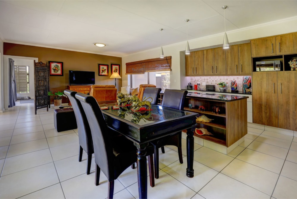 Security estate home for sale in Earl's Court - GEO1721380 Security estate home for sale in Earl's Court - GEO1721380