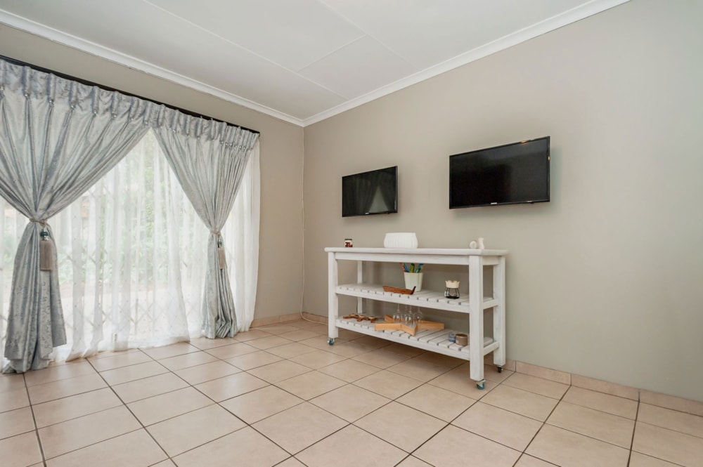 House for sale in Brackenhurst - 1GV1717760 House for sale in Brackenhurst - 1GV1717760