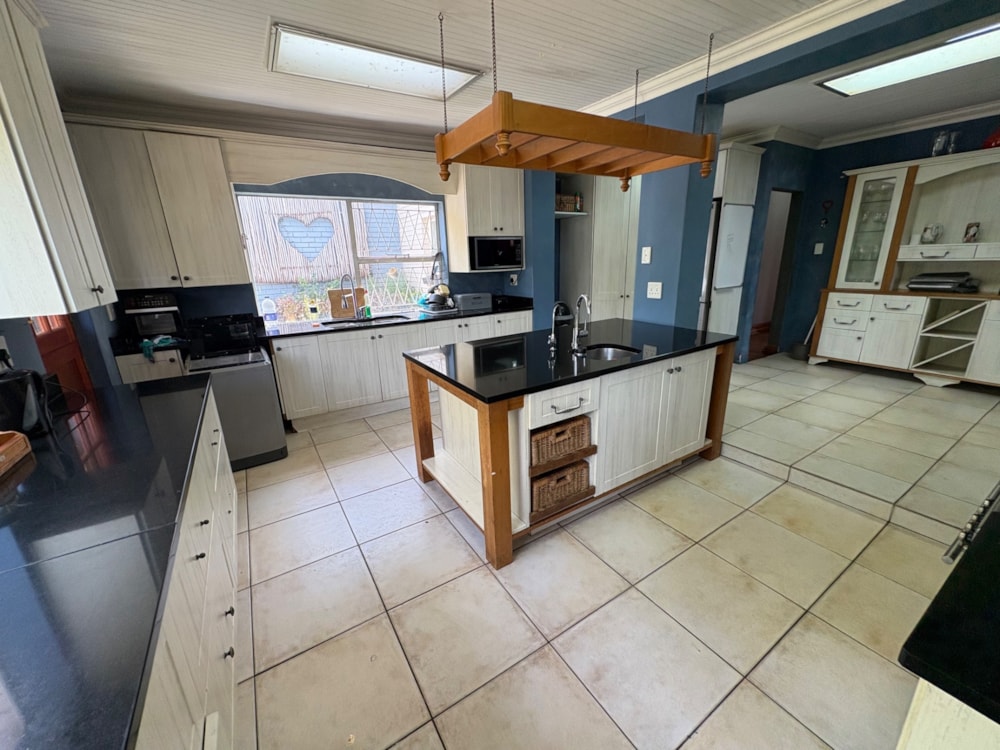 House for sale in Sunridge Park - 1PLZ1721692 House for sale in Sunridge Park - 1PLZ1721692