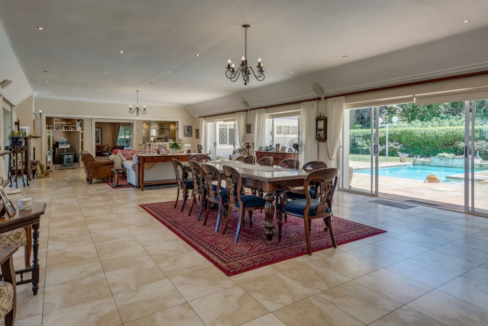 Security estate home for sale in Theescombe - 1PLZ1720249