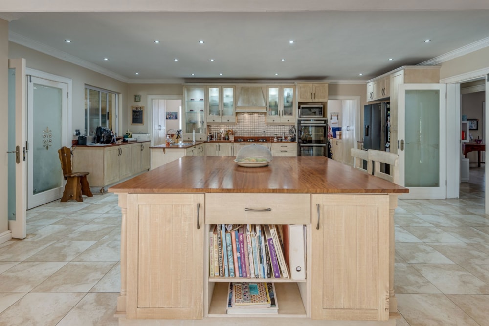 Security estate home for sale in Theescombe - 1PLZ1720249 Security estate home for sale in Theescombe - 1PLZ1720249