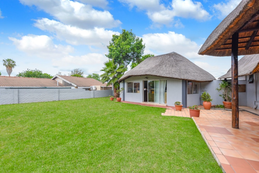 House for sale in Lonehill - FW1720440 House for sale in Lonehill - FW1720440