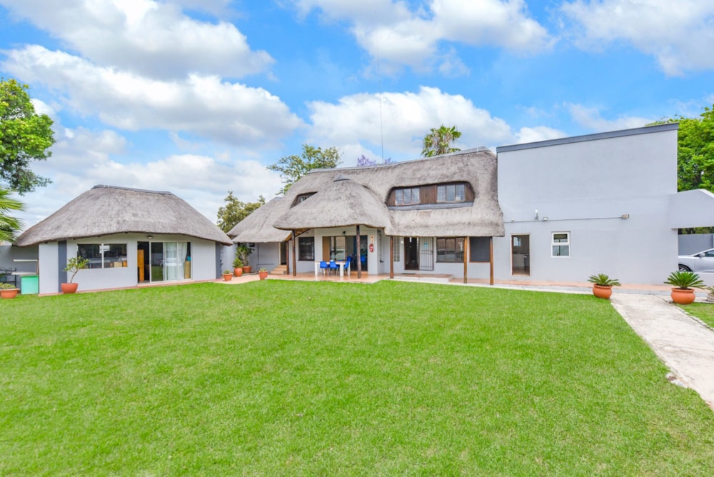 House for sale in Lonehill - FW1720440