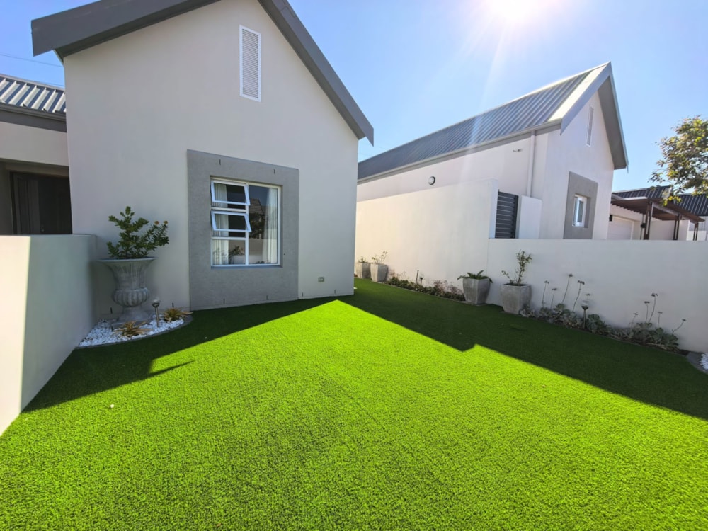 House sold in Sitari Country Estate - SW1738818