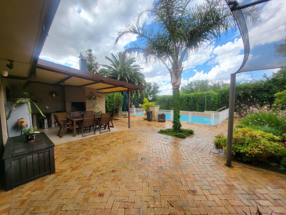 Townhouse for sale in Helicon Heights - 1BX1672008 Townhouse for sale in Helicon Heights - 1BX1672008