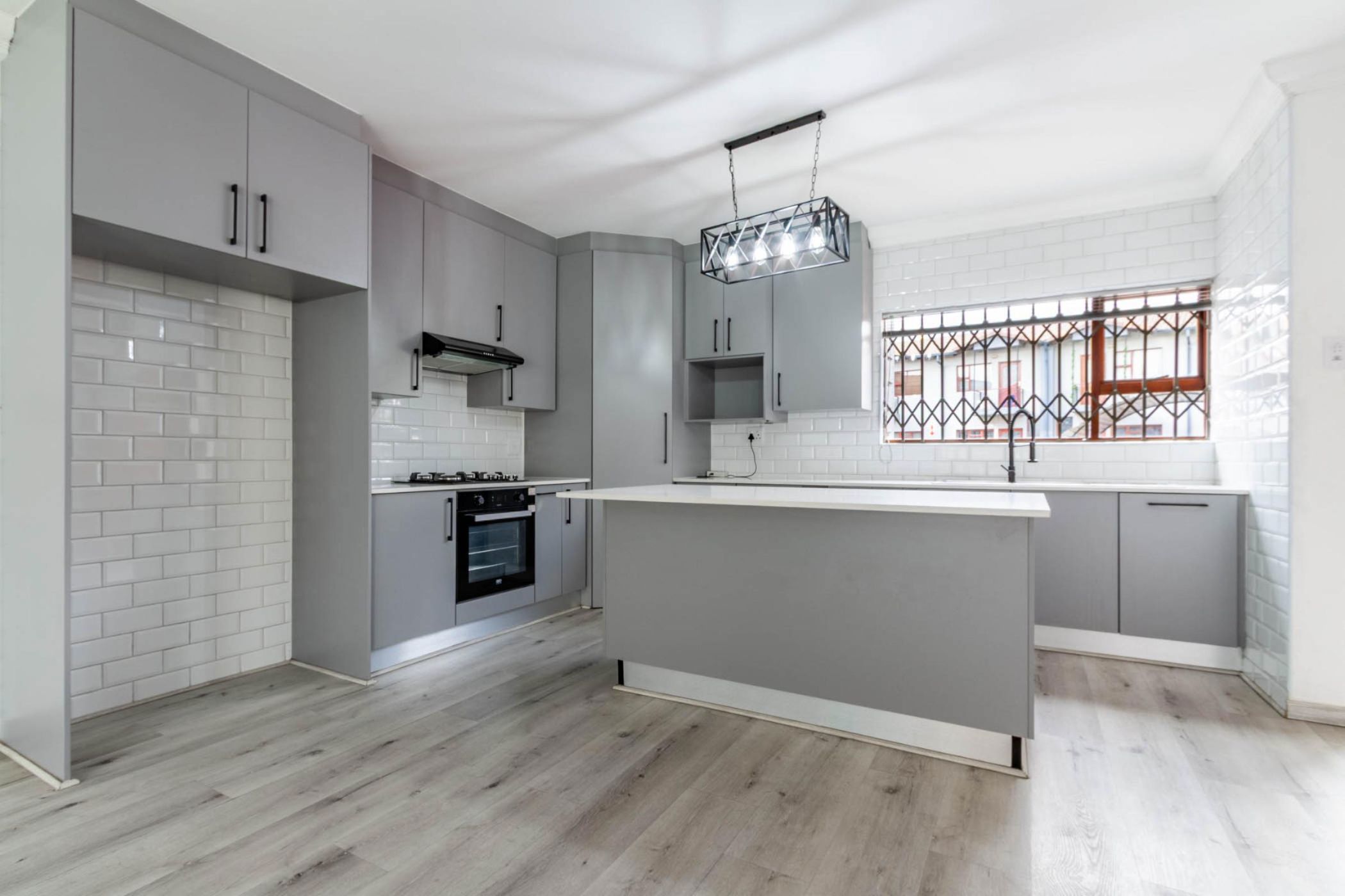 Apartment for sale in Ravenswood - BOK1720209