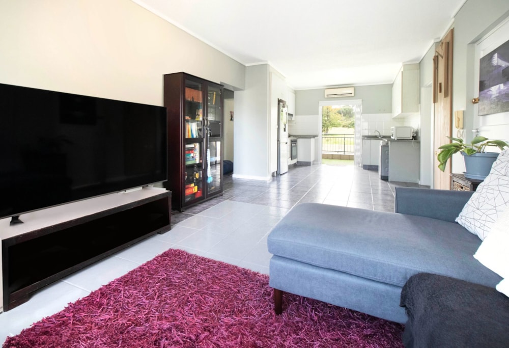 Apartment for sale in Onder Papegaaiberg - ST1721034 Apartment for sale in Onder Papegaaiberg - ST1721034