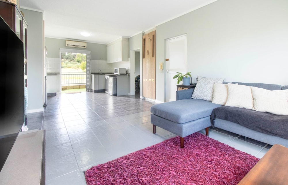 Apartment for sale in Onder Papegaaiberg - ST1721034 Apartment for sale in Onder Papegaaiberg - ST1721034