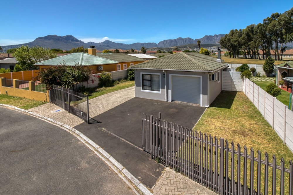 House for sale in Strand South - SW1721684 House for sale in Strand South - SW1721684