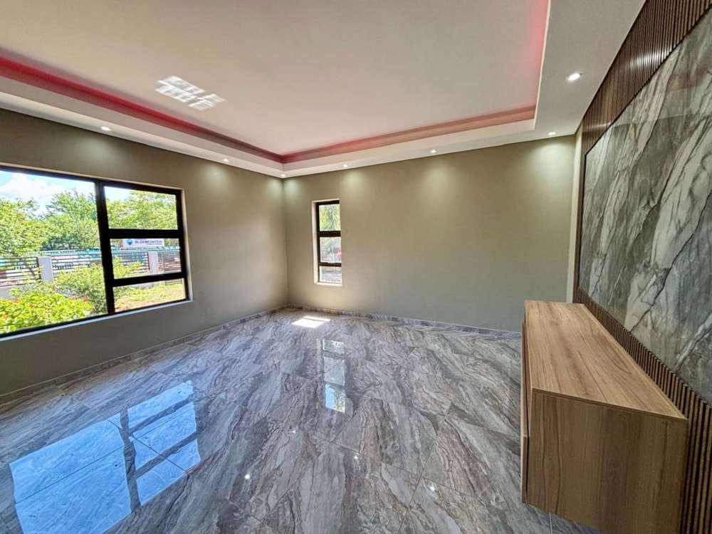 House for sale in Bayswater - 1BX1721795