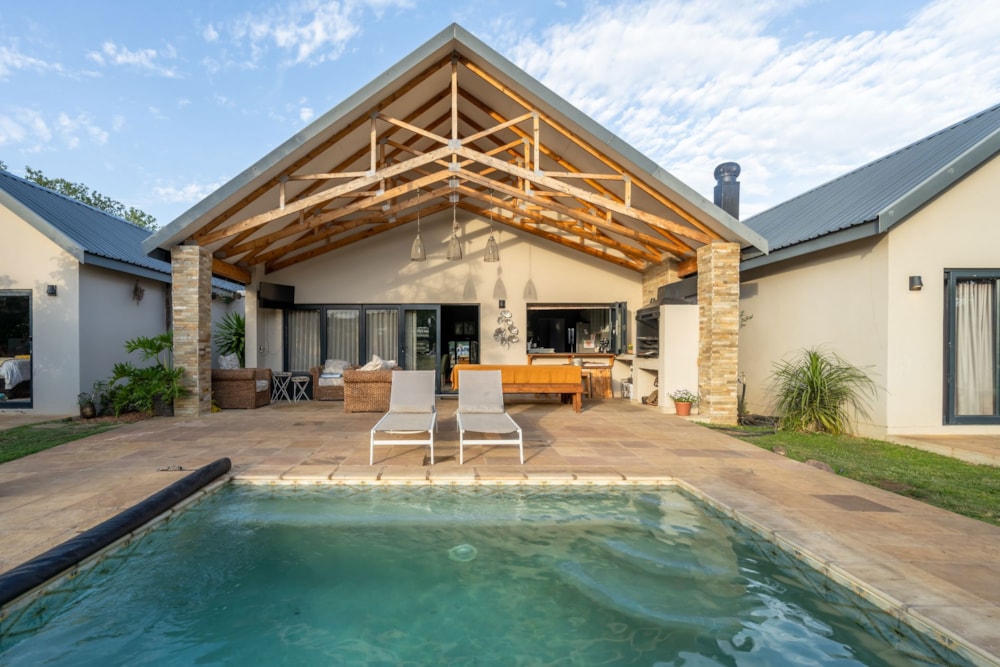 House for sale in Zandspruit Bush & Aero Estate - 1HS1722735 House for sale in Zandspruit Bush & Aero Estate - 1HS1722735