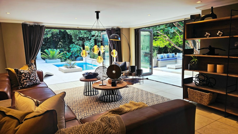 Double-storey house for sale in Lydenburg (Mashishing) - 1LY1722524 Double-storey house for sale in Lydenburg (Mashishing) - 1LY1722524