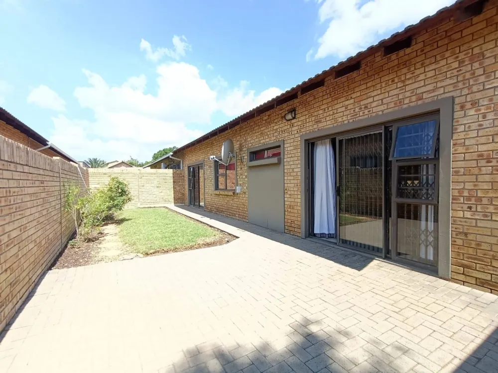 Townhouse to rent in Langenhovenpark - 1BX1753827 Townhouse to rent in Langenhovenpark - 1BX1753827
