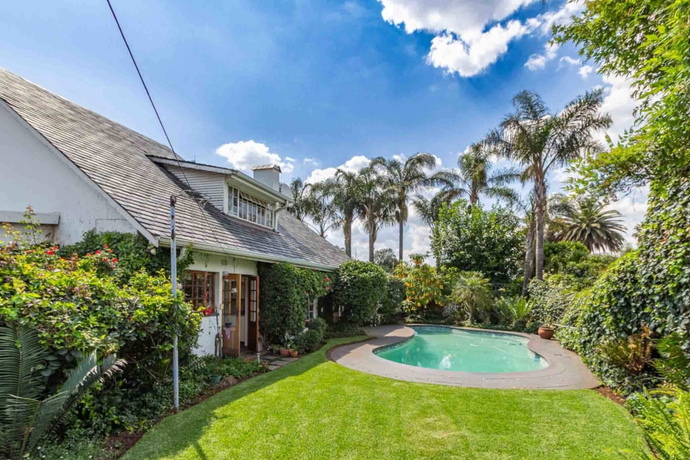 Double-storey house for sale in Western Extension - EN1721234