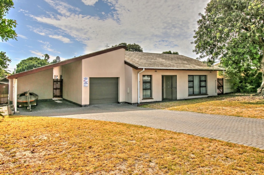 House for sale in Panorama, Parow - 1PLA1723359 House for sale in Panorama, Parow - 1PLA1723359