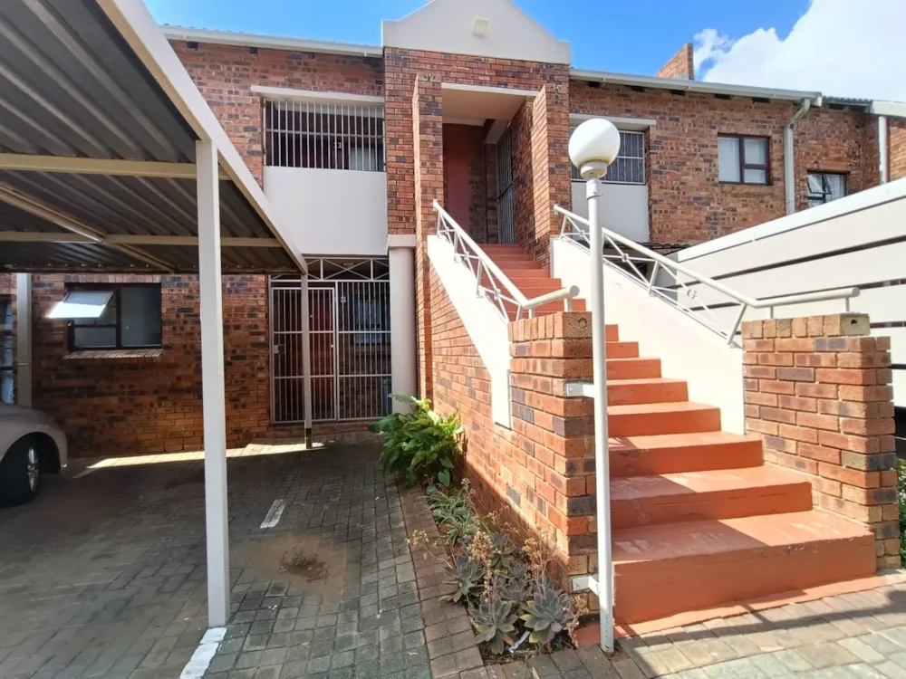 Townhouse let in Langenhovenpark - 1BX1720929 Townhouse let in Langenhovenpark - 1BX1720929