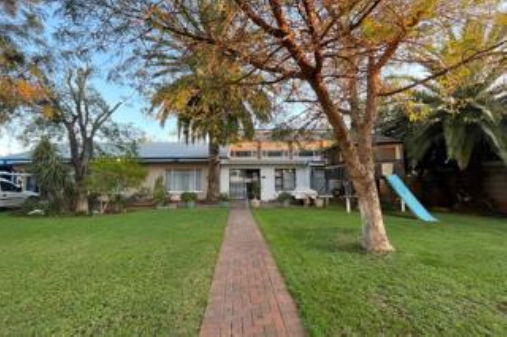 House for sale in Rhodesdene - 1KJ1720323