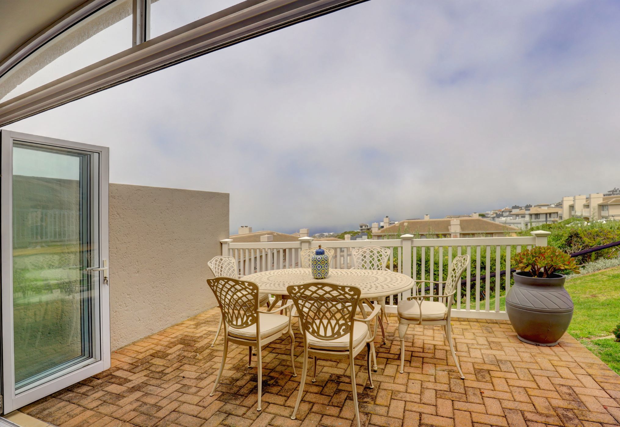 Apartment for sale in Pinnacle Point Golf Estate - 1MB1722202