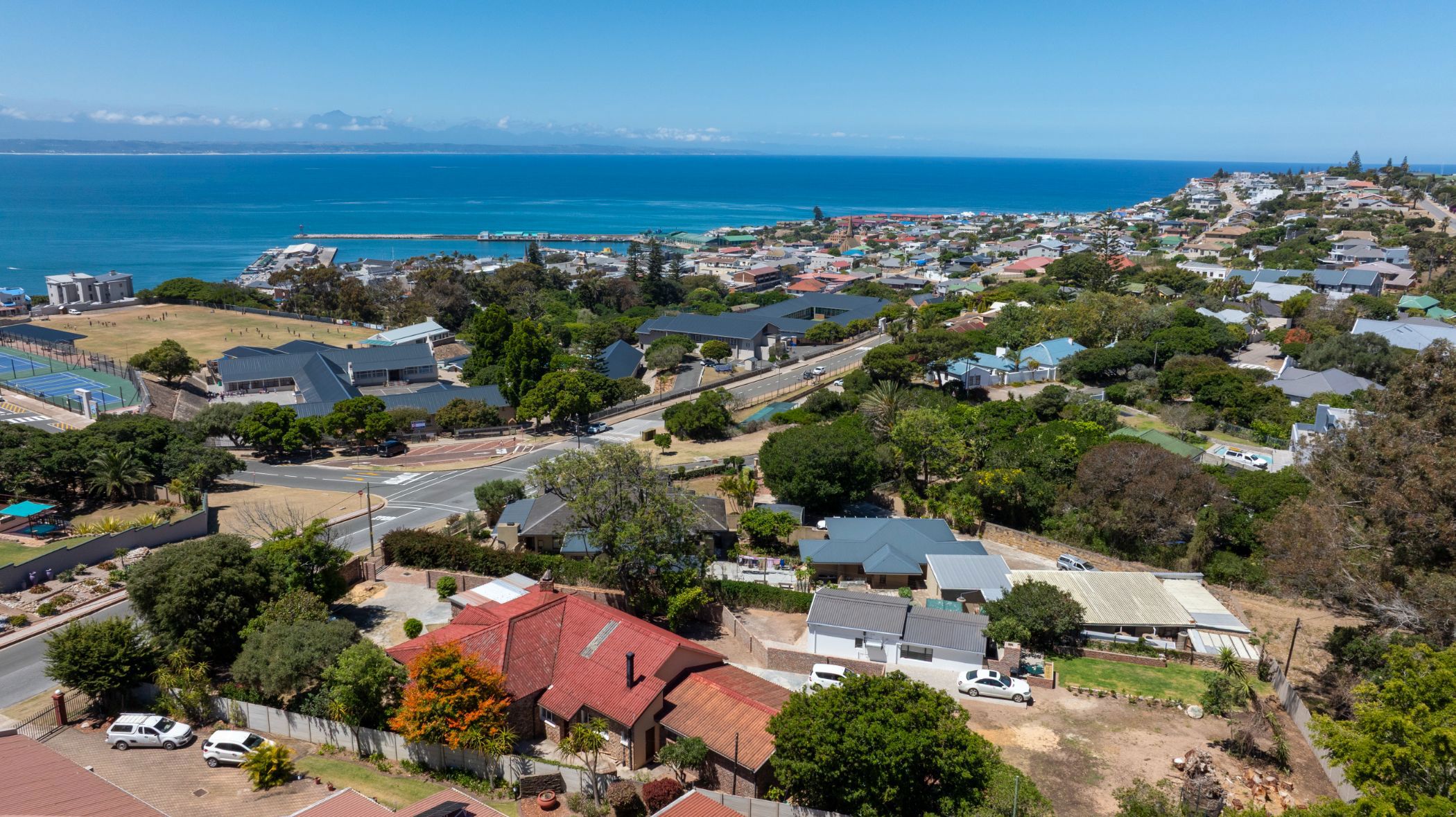 House for sale in Mossel Bay Central - 1MB1722882