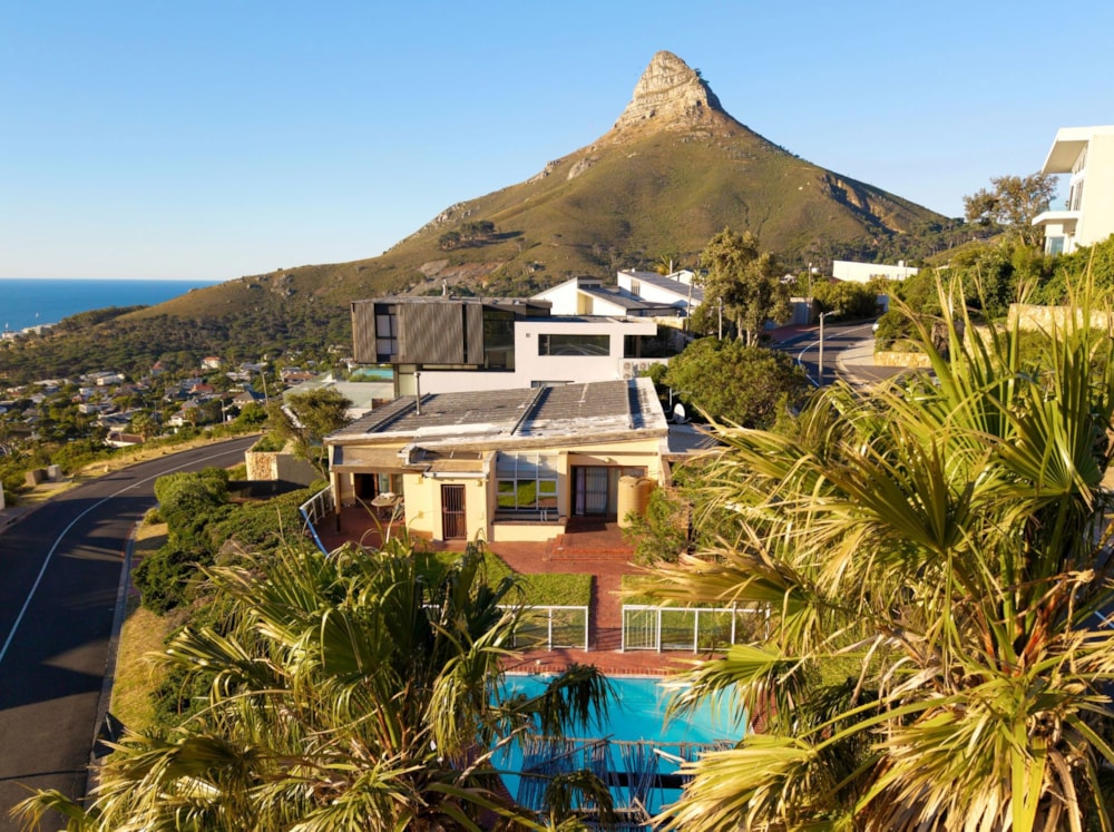 House for sale in Camps Bay - AS1698451 House for sale in Camps Bay - AS1698451