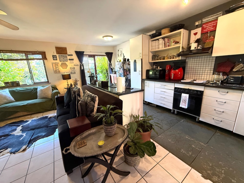 Townhouse for sale in Glen Hills - 1ND1722921