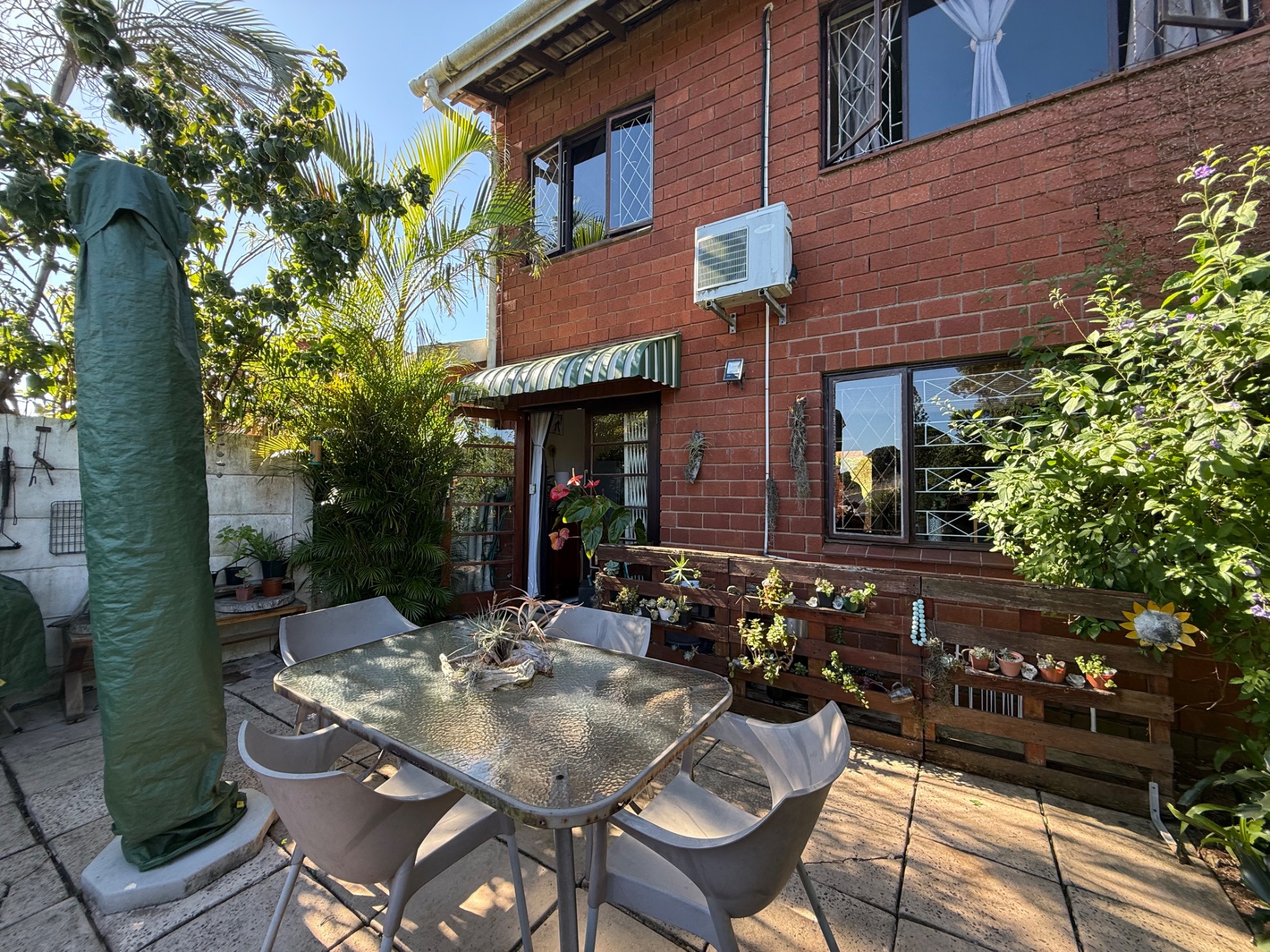 Townhouse for sale in Glen Hills - 1ND1722921