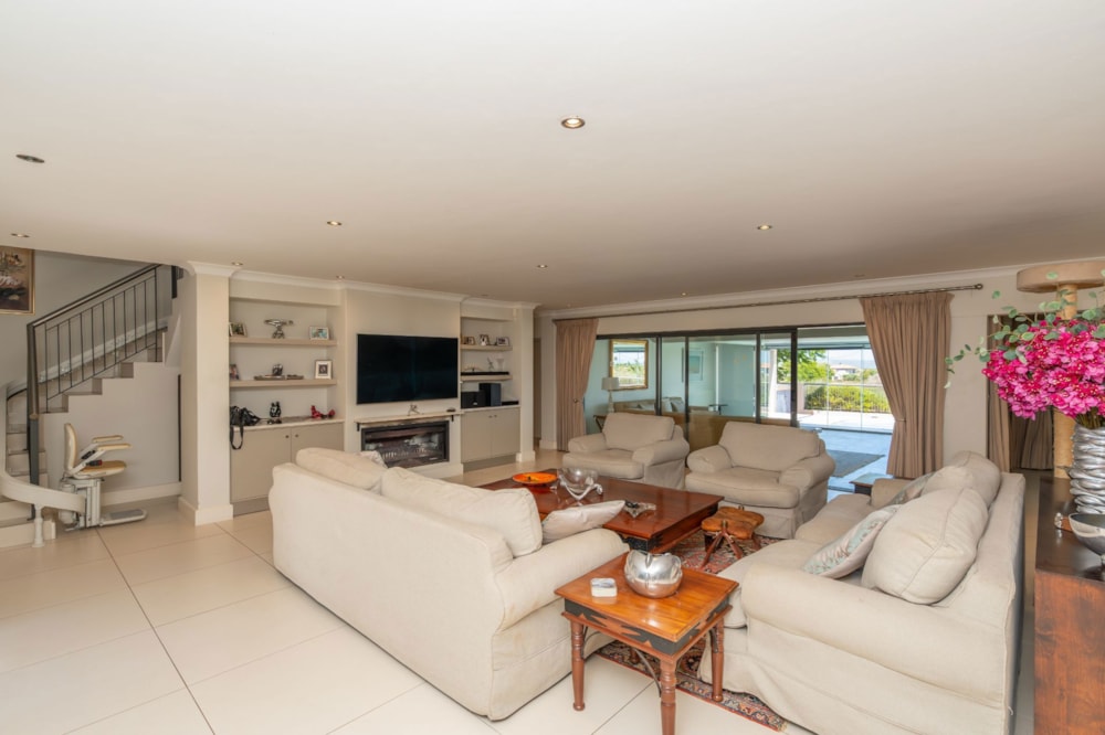 House for sale in Langebaan Country Estate - LA1721548 House for sale in Langebaan Country Estate - LA1721548