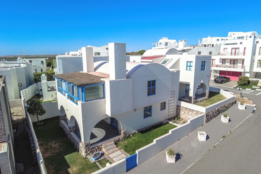 House for sale in Paradise Beach, Langebaan - LA1721280 House for sale in Paradise Beach, Langebaan - LA1721280