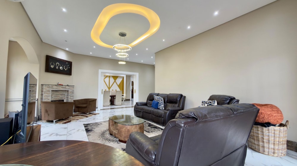 House for sale in Essenwood - 1DA1721315 House for sale in Essenwood - 1DA1721315