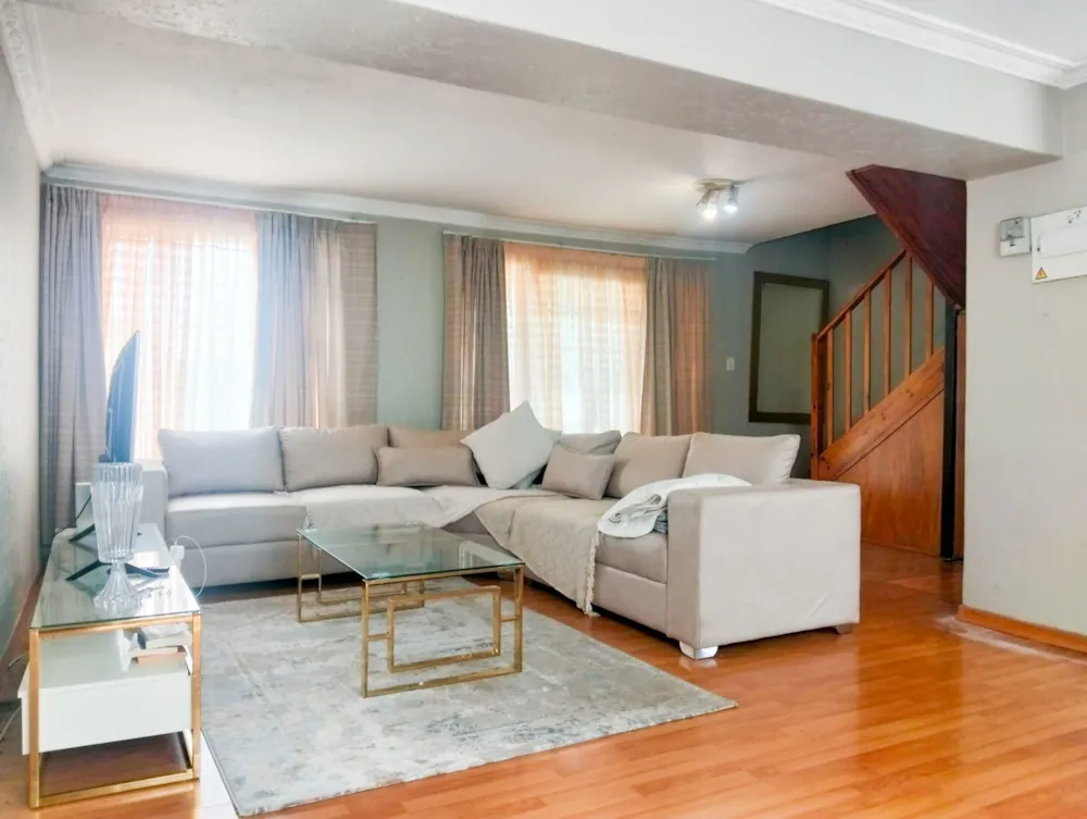 Townhouse let in Bassonia Rock - 1GV1721189 Townhouse let in Bassonia Rock - 1GV1721189