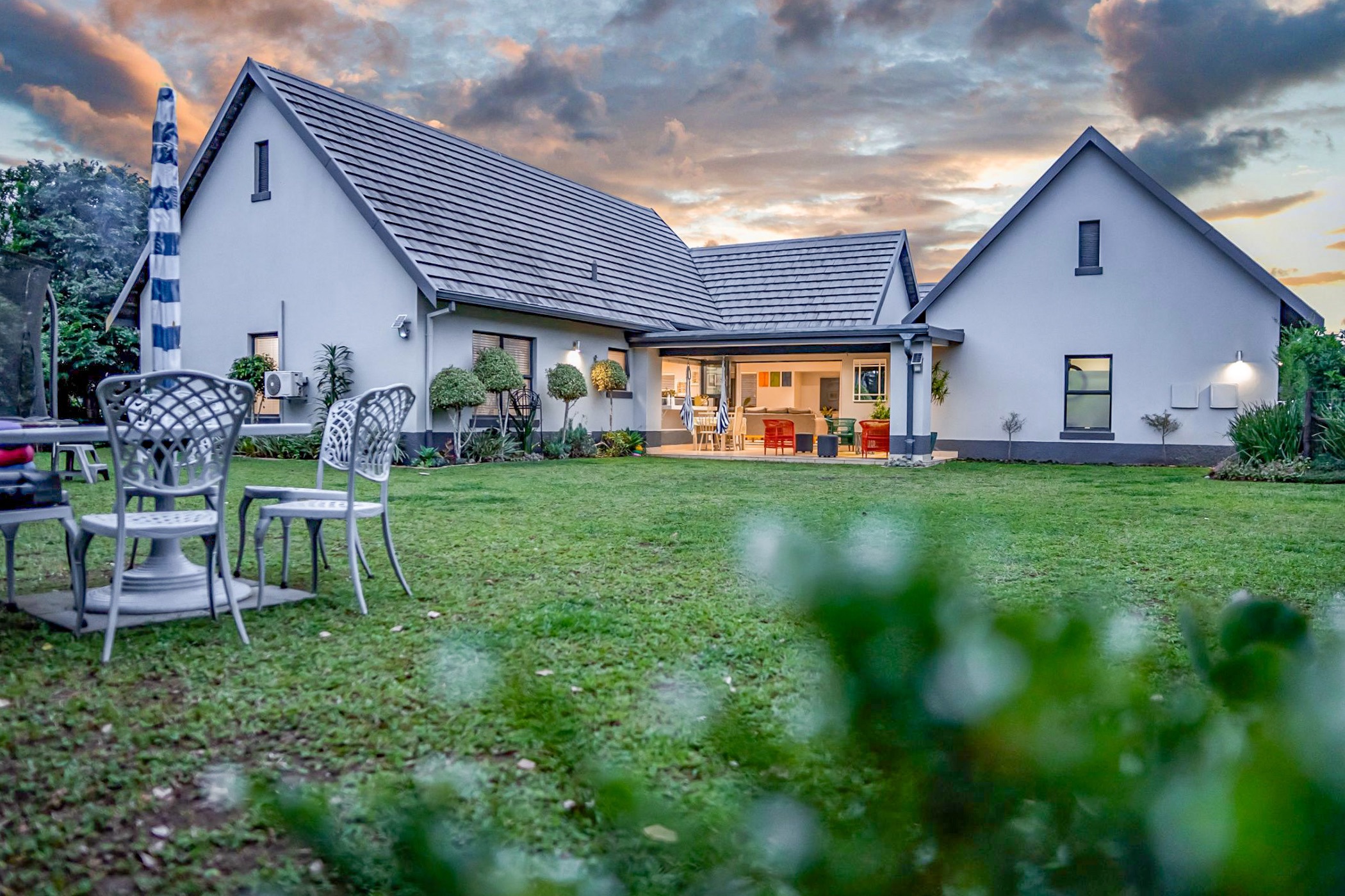 Townhouse for sale in Cotswold Downs Estate - 1KF1720996