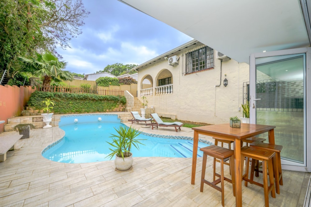 Garden cottage let in Riverside, Durban North - 1ND1721124