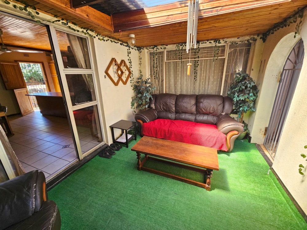 House for sale in Uitsig, Bloemfontein - 1BX1721055 House for sale in Uitsig, Bloemfontein - 1BX1721055