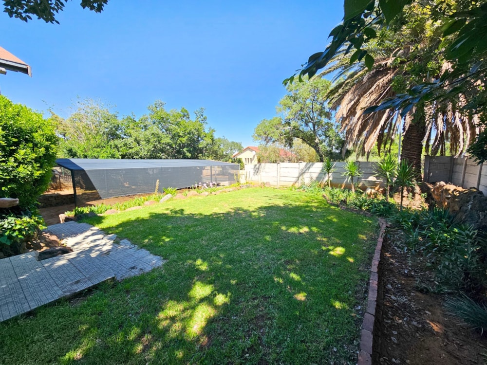 House for sale in Uitsig, Bloemfontein - 1BX1721055 House for sale in Uitsig, Bloemfontein - 1BX1721055