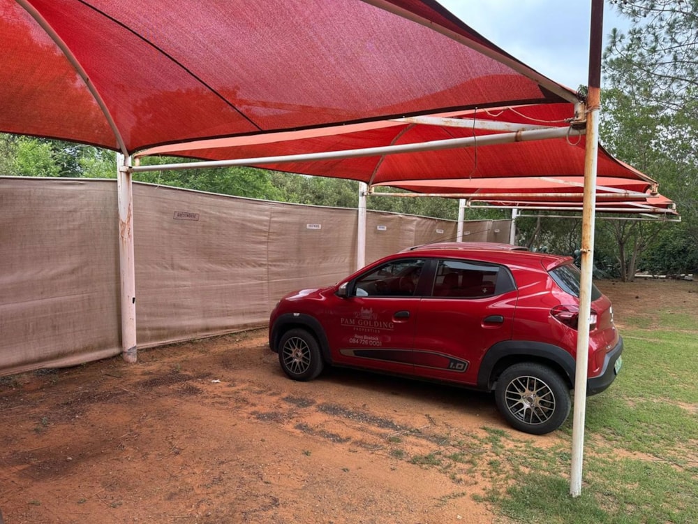 Bachelor apartment to rent in Bains Vlei - 1BX1715746