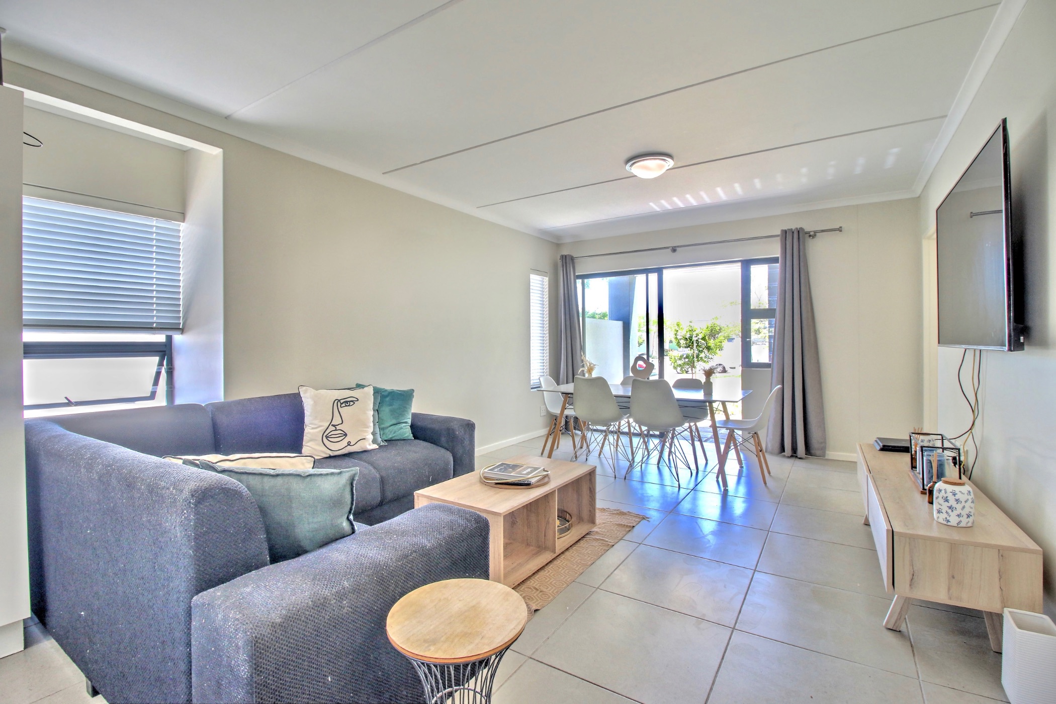 Apartment for sale in Burgundy Estate - 1PLA1722270