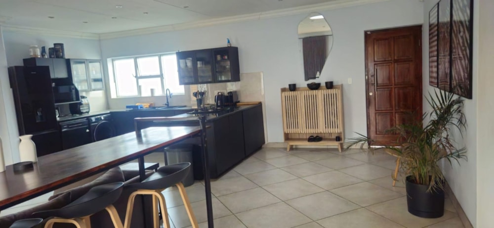 Cluster to rent in New Redruth - 1GV1721144