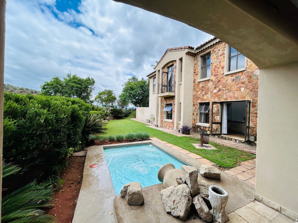 House for sale in Estate D Afrique - 1HR1720210 House for sale in Estate D Afrique - 1HR1720210