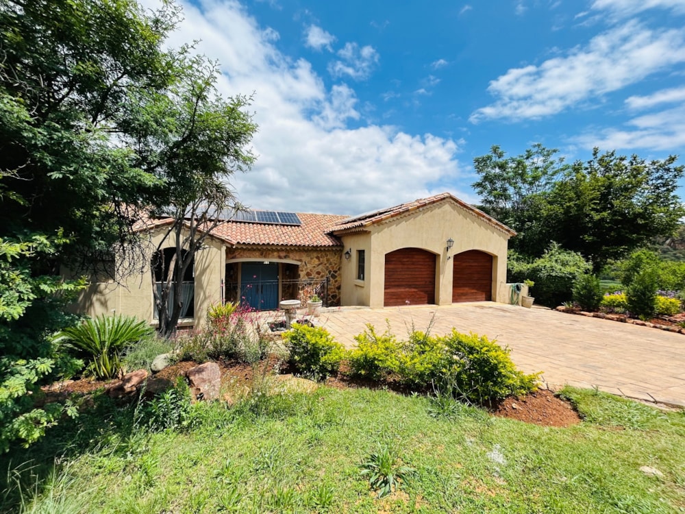 House for sale in Estate D Afrique - 1HR1720210 House for sale in Estate D Afrique - 1HR1720210