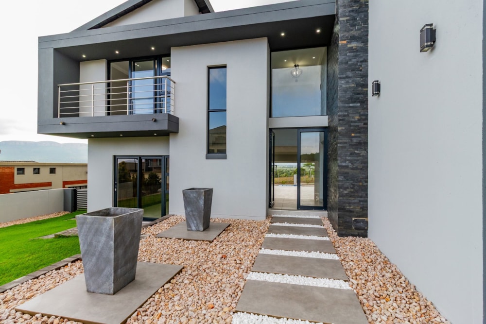 Security estate home for sale in Xanadu - 1HR1719871