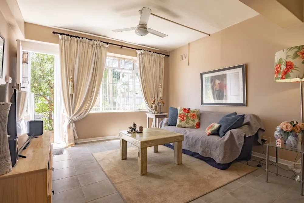 Apartment sold in Glenwood, Durban - 1DA1720689