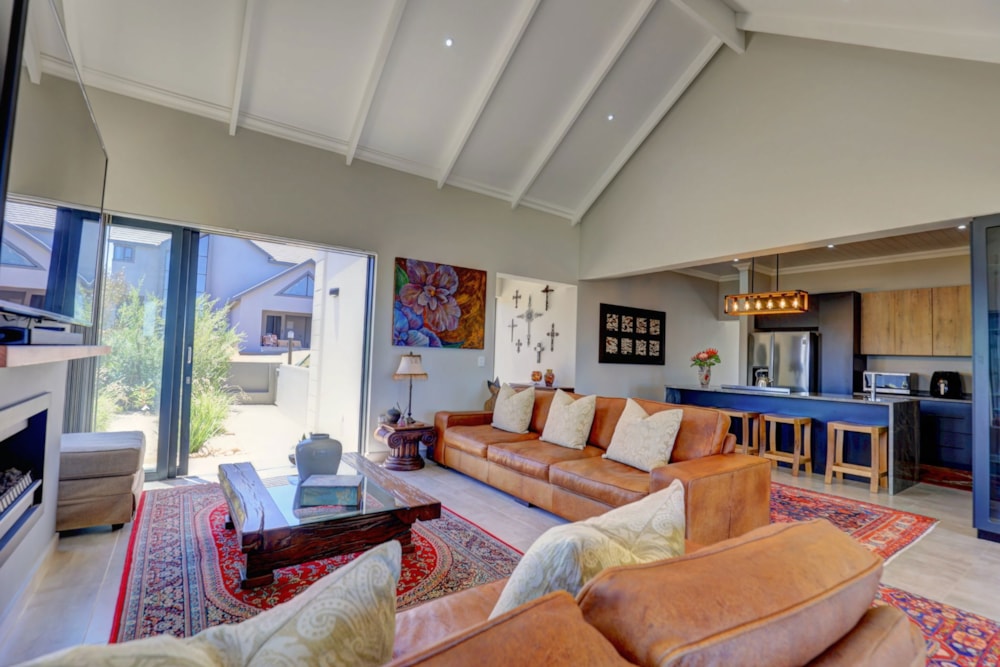 House for sale in Outeniquasbosch Wildlife Village - 1MB1722832 House for sale in Outeniquasbosch Wildlife Village - 1MB1722832