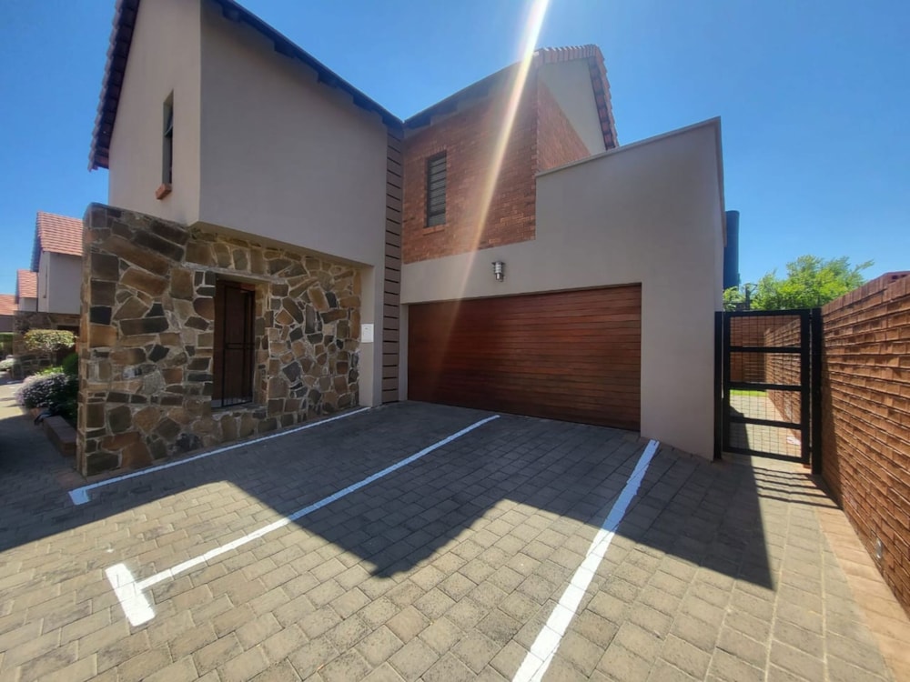 Townhouse for sale in Wild Olive Estate - 1BX1720879