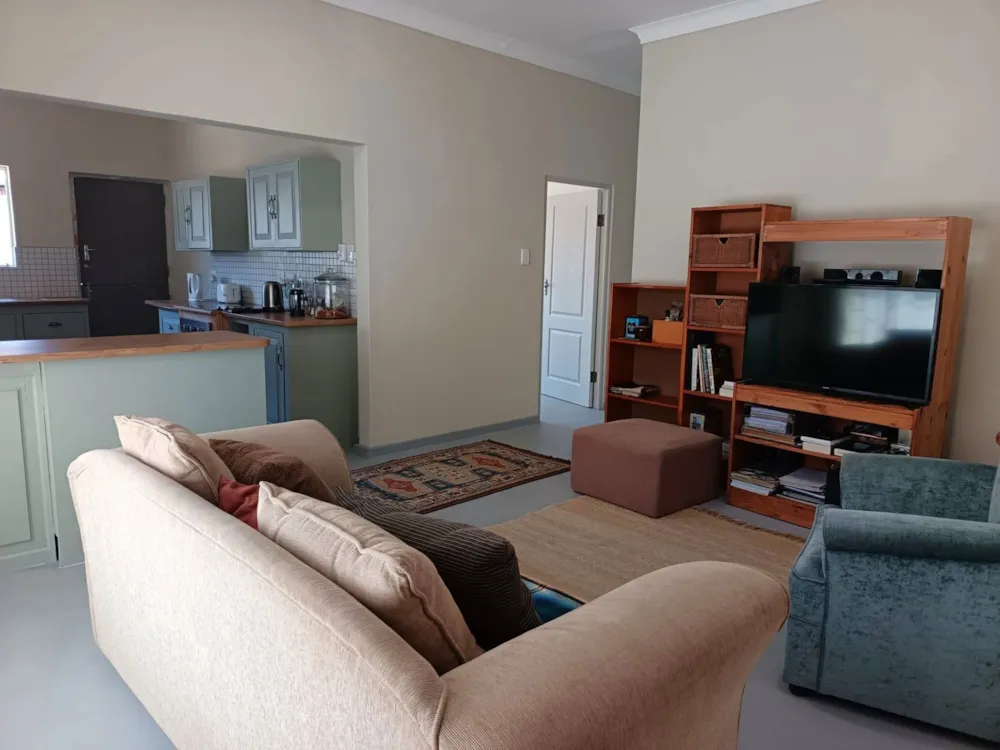 House sold in Oudtshoorn North - 1OU1720775 House sold in Oudtshoorn North - 1OU1720775