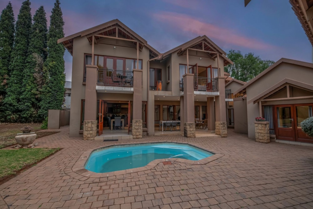 Security estate home for sale in Midstream Estate - CN1721961