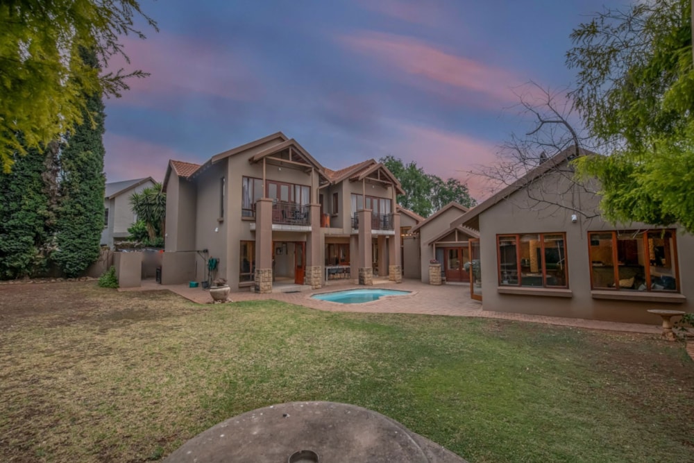 Security estate home for sale in Midstream Estate - CN1721961