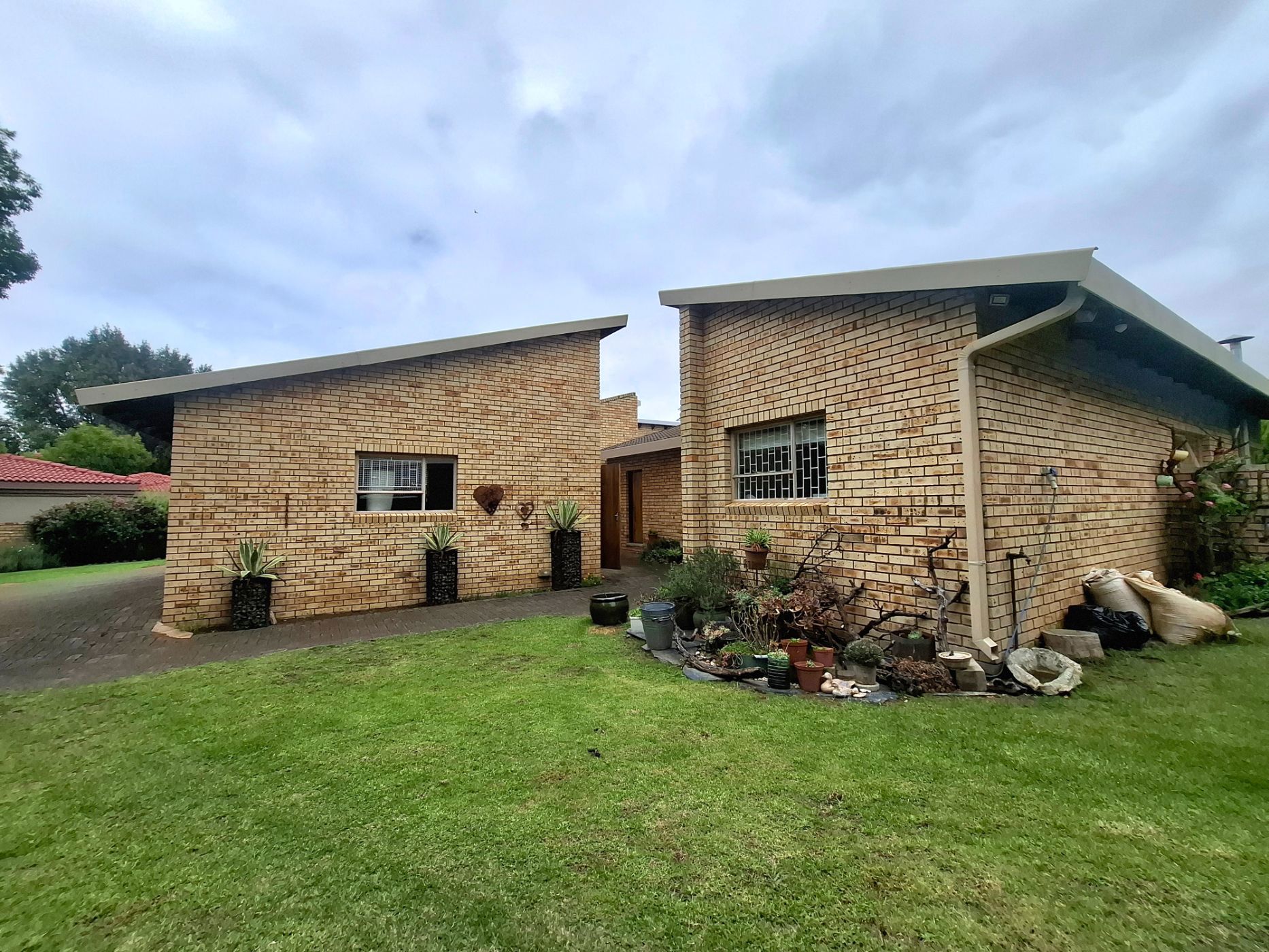 House for sale in La Provence - 1BTH1683863