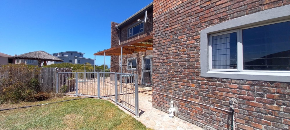 Double-storey house for sale in Van Dyksbaai - 1SW1720398