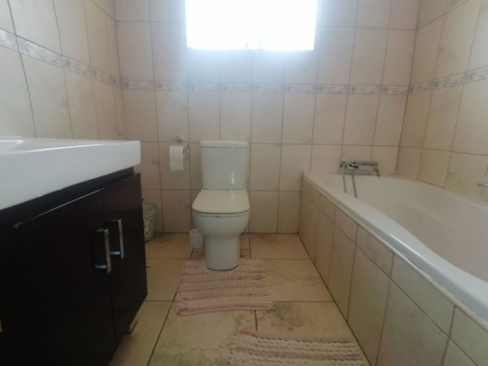 House for sale in Riebeeckstad, Welkom - 1WM1723395 House for sale in Riebeeckstad, Welkom - 1WM1723395