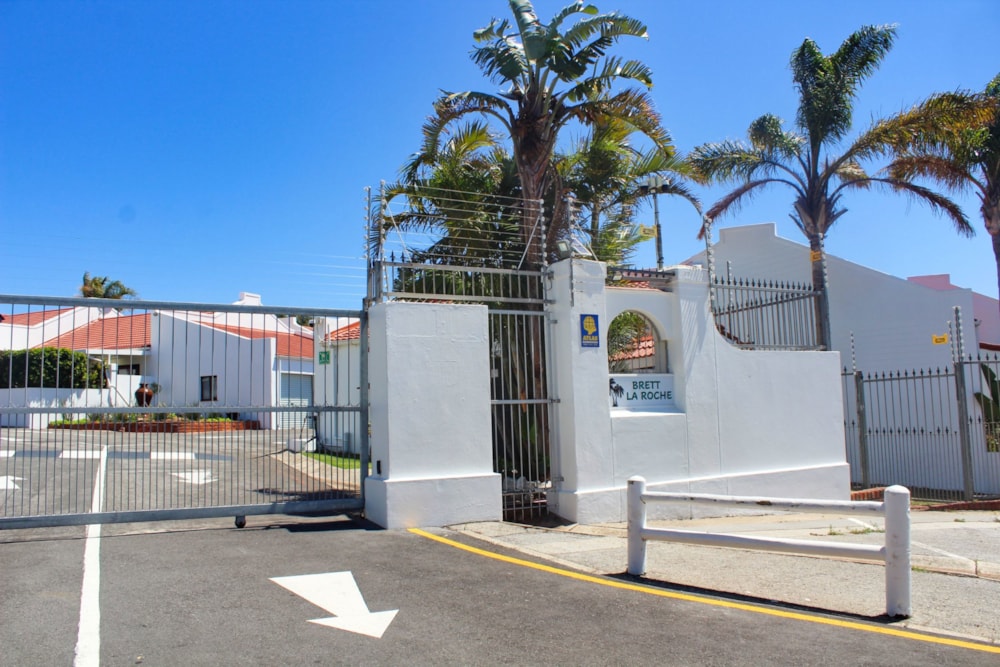 Townhouse for sale in Humewood - 1PLZ1721533 Townhouse for sale in Humewood - 1PLZ1721533